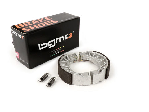 Brake shoes -BGM PRO Ų=110x25mm- Piaggio 50-150cc, SKR 125cc (r), SKR 150 (r), Vespa ET2 50cc 2000 (r), Runner 50cc 1997-1997 (r), PIAGGIO Hexagon 125cc 1994-1997 (r), Hexagon 150cc 1994-1999 (r), Hexagon GT 250cc 4-stroke (G/H) 250cc 1998-1999 (r), Hex BGM PRO MOTOVEIKALS 21