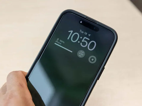 Ekrāna aizsargstikliņš QuadLock iPhone 13 / 13 Pro QUAD LOCK MOTOVEIKALS 21
