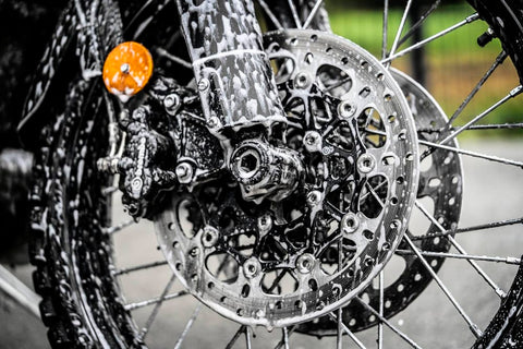 Motociklu mazgāšanas līdzeklis Muc-Off 1L MUC-OFF MOTOVEIKALS 21