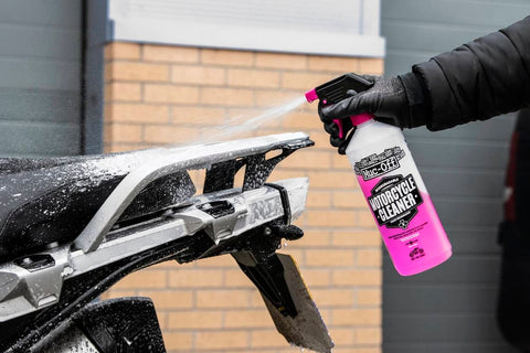 Motociklu mazgāšanas līdzeklis Muc-Off 1L MUC-OFF MOTOVEIKALS 21