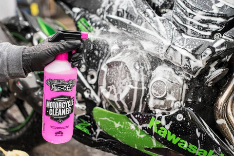 Motociklu mazgāšanas līdzeklis Muc-Off 1L MUC-OFF MOTOVEIKALS 21
