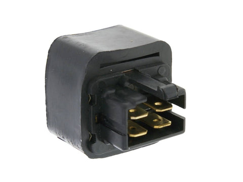 starter solenoid / relay 12V, 20A for MBK, Yamaha = IP34627 VPARTS MOTOVEIKALS 21