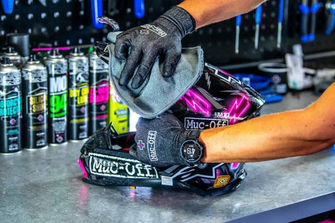 Vizieru / lēcu / briļļu tīrītājs MUC OFF 250ml MUC-OFF MOTOVEIKALS 21