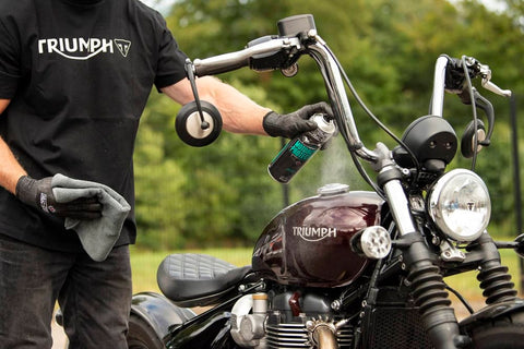 Apkopes līdzeklis Motorcycle Protectant Muc-Off 608 500ml MUC-OFF MOTOVEIKALS 21