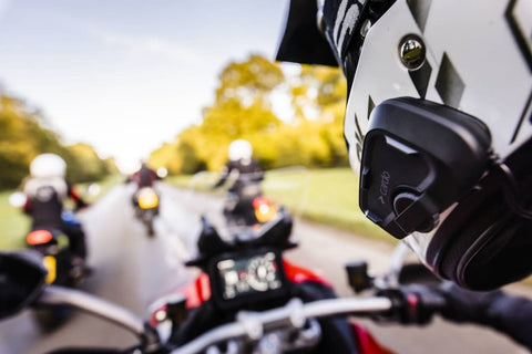 Bluetooth sarunu iekārta / interkoms CARDO Freecom 4X - Single CARDO MOTOVEIKALS 21