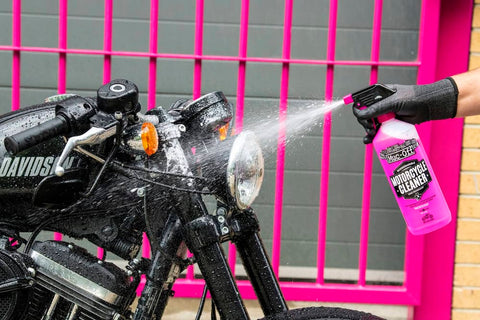 Motociklu mazgāšanas līdzeklis Muc-Off 1L MUC-OFF MOTOVEIKALS 21