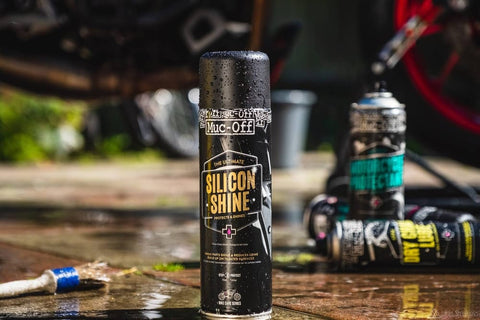 Muc-Off Silicon Shine silikona spīduma un aizsardzības aerosols motociklam 500 ml MUC-OFF MOTOVEIKALS 21