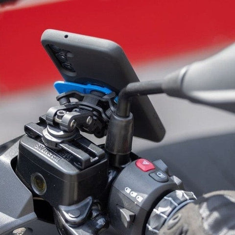 QUAD LOCK tālruņa stiprinājums pie bremžu rezervuāra V2 QUAD LOCK MOTOVEIKALS 21
