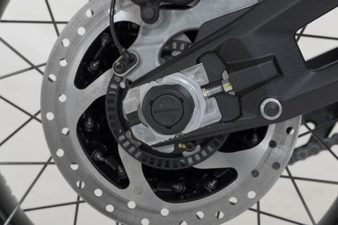 Rear Axle Slider Set SW-MOTECH SW-MOTECH MOTOVEIKALS 21